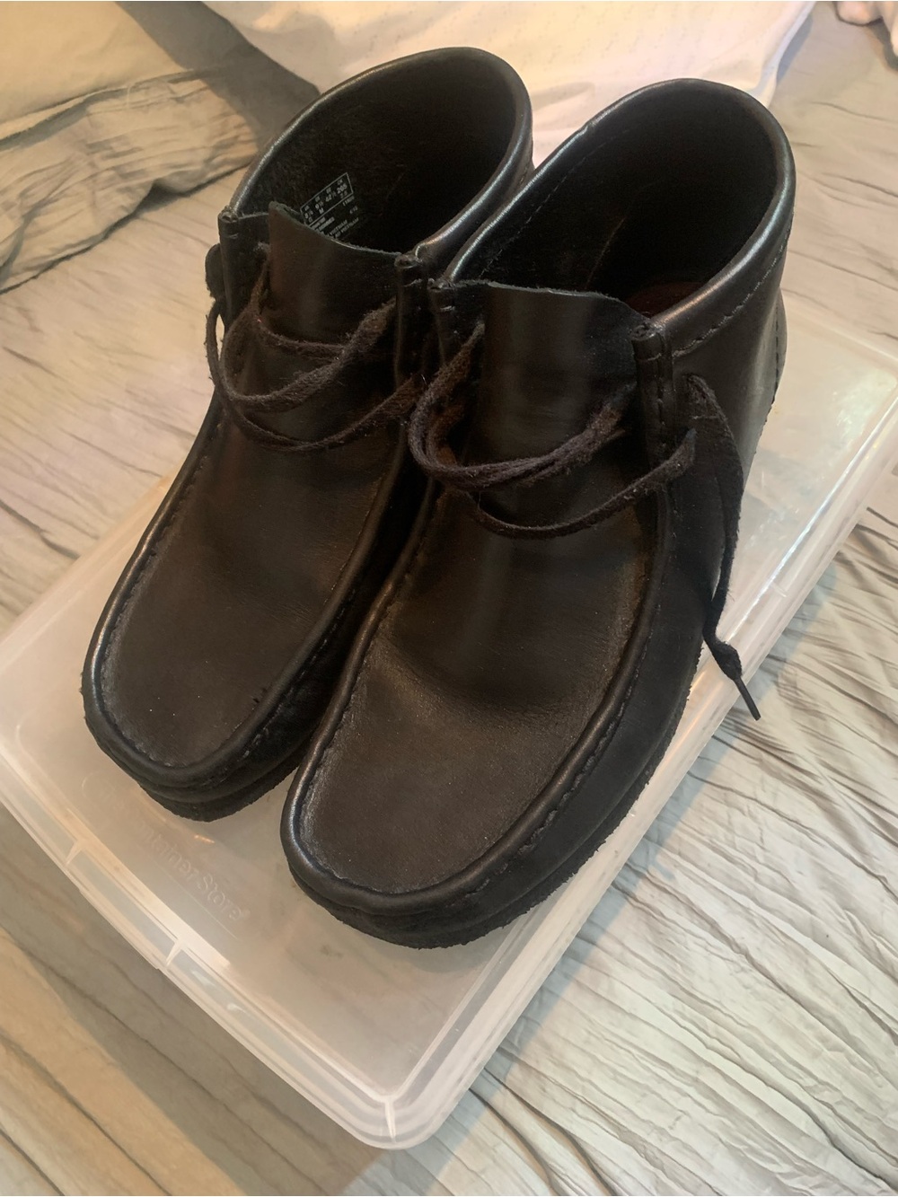 Clarks Men’s Black Leather Chukka Boots